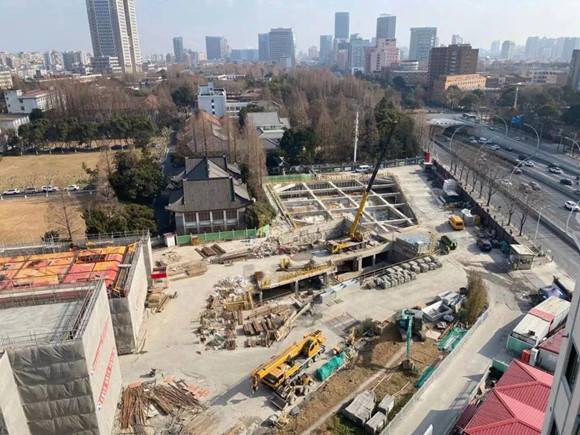 18号线复旦大学站在建，途经的复旦老建筑“相伯堂”完成复建结构封顶