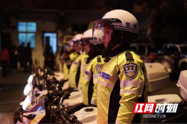 湖南省公安交警以“四最”举措圆满完成春节假期交通安保工作