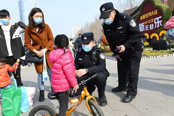春节期间，郑州未发生重特大交通安全事故 收缴烟花爆竹50箱