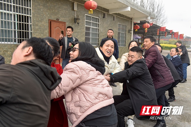 沅陵县教育局庆祝“三八妇女节”活动异彩纷呈