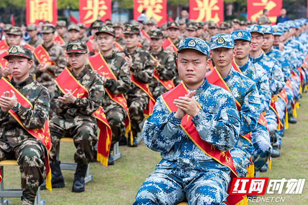湖南省军区：春季新兵被装配送提速 定兵36小时发放到位