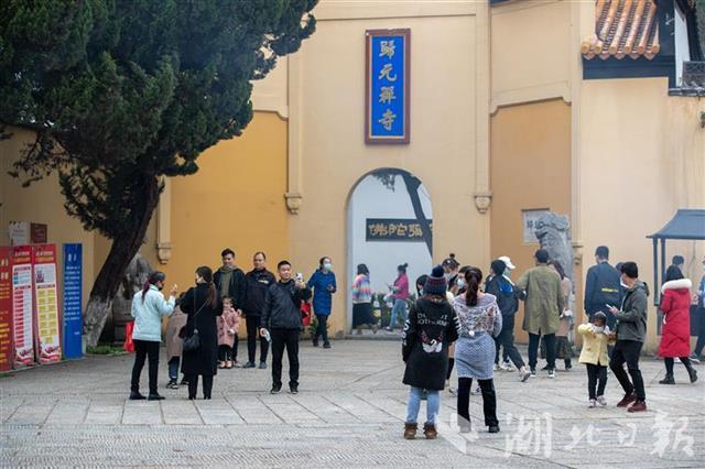 武汉归元禅寺恢复开放 每日限额3000人