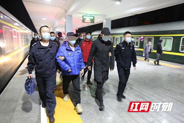 我为群众办实事︱衡阳县警方17天抓获27名涉“两卡”犯罪嫌疑人
