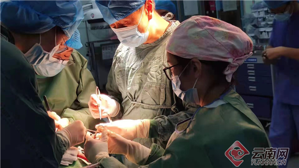 昆医大附一院为79岁患者实施经心尖二尖瓣置换术获成功