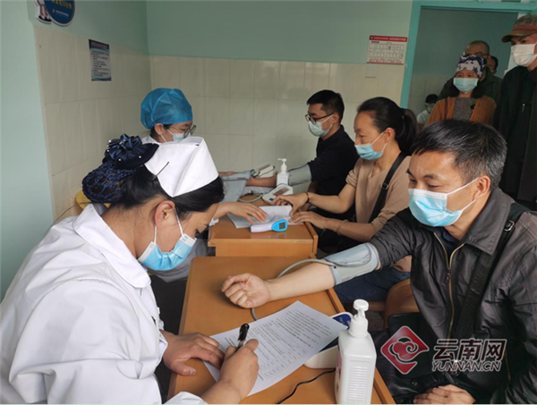 云南省玉溪市红塔区为台胞免费接种新冠疫苗
