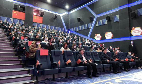 《百团大战》《建党伟业》…… 在郑州党建主题观影厅可免费看红色电影了