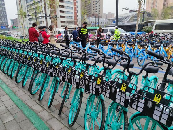 单车之惑②：管理难，从50万辆“瘦身”到13.2万辆，郑州共享单车经历了什么？