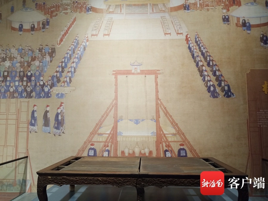 故宫博物院藏黄花梨沉香文物在中国南海博物馆展出