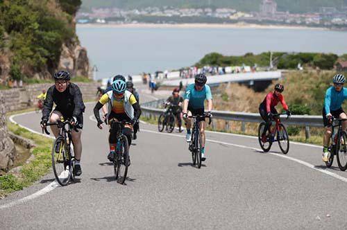 海岛骑缘·自在舟山”第二届环舟山自行车骑游大会举行