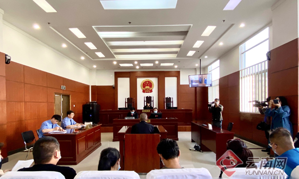 云南首例 昆明一男子因高空抛物罪被判处拘役二个月 缓刑三个月 并处罚金2000元