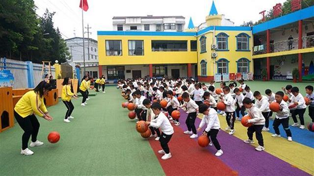 “姚基金”成就乡村幼儿健康大课间 17名武汉体育学院志愿者支教丹江口市17个乡镇