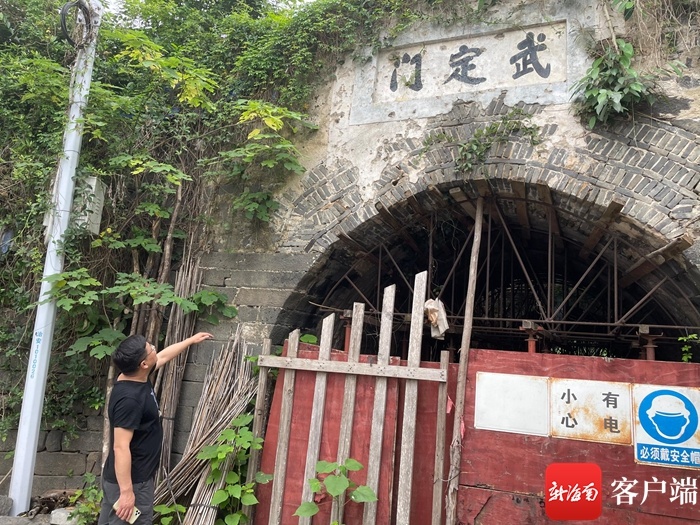 海南日记 | 著名作家学者走进儋州市中和镇 沿古迹探寻东坡足迹
