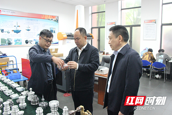 株洲市委组织部在湖南工贸技师学院调研