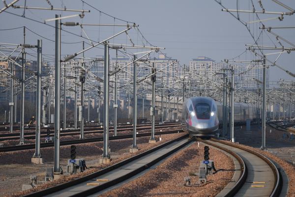 “五一”假期，郑州铁路累计发送旅客332.3万人次