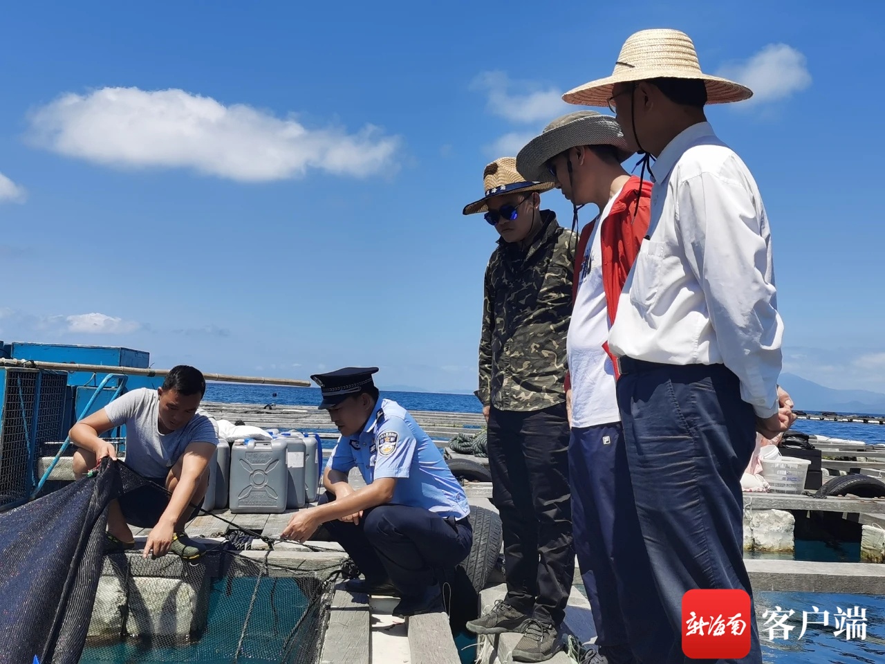 5艘日本籍渔船同时到达万宁 海口秀英边检站靠前服务保障鱼苗顺利快捷出境
