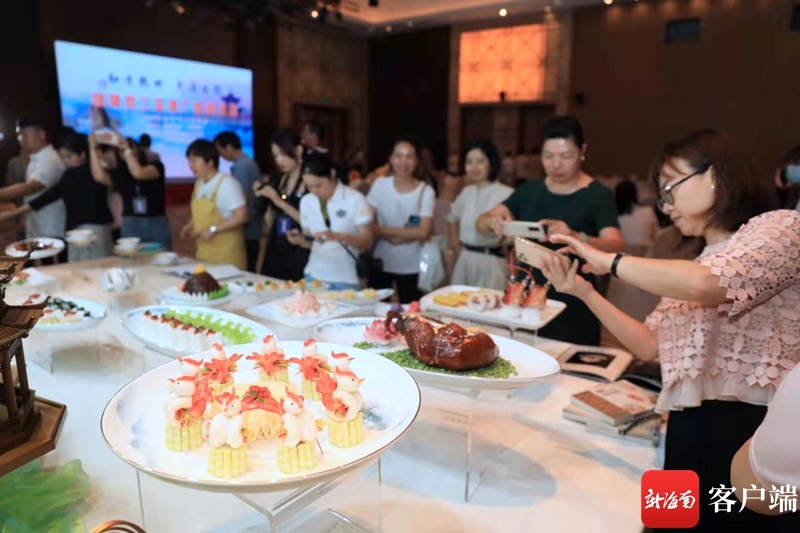 杭州餐饮业美食三亚举行推广活动 “西湖醋鱼”等经典菜惊艳亮相