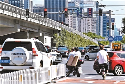 北京：二环沿线将增设骑行左转信号灯