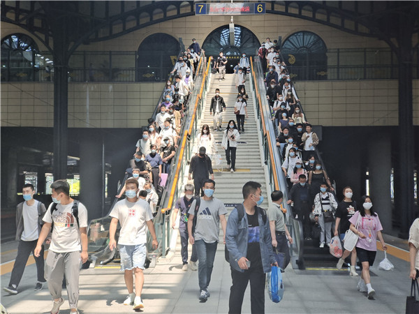 今年第三季度列车运行图25日零时起实行  哈尔滨首开至连云港、盐城动车