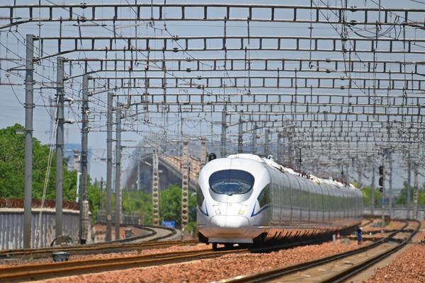 6月25日零时起全国铁路调图，中原铁路将增开3列直通北京高铁
