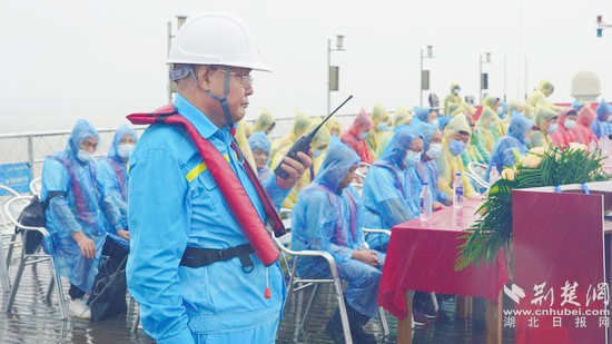 中国石油西北销售公司开放日活动在武汉启动  公众零距离“探秘”绿色油库