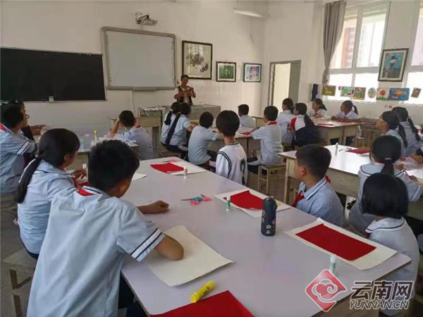 云南大理州南涧县示范小学：“第二课堂”将传统文化烙入孩子心灵