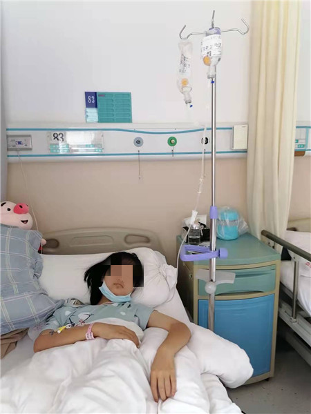 云南16岁花季少女突患白血病 急需社会救助