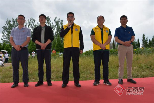 云南省农业农村厅2022年稻渔综合种养试验示范项目鱼苗投放活动在昆明举行