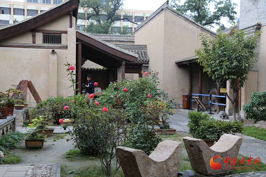【一带一路看甘肃】全国百家网络媒体丝路行走进天水南宅子(高清组图)