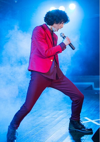 庞麦郎杭州首开演唱会 全程假唱口型对不上