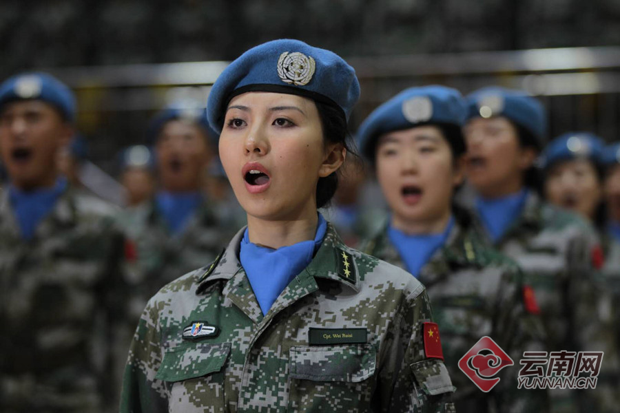 其中3名女兵将作为排雷作业手执行此次维和任务