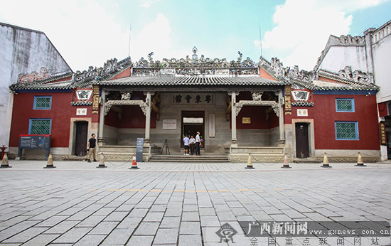 网媒记者参观粤东会馆感受红色文化魅力