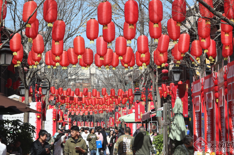 高清组图昆明老街新春庙会品年味