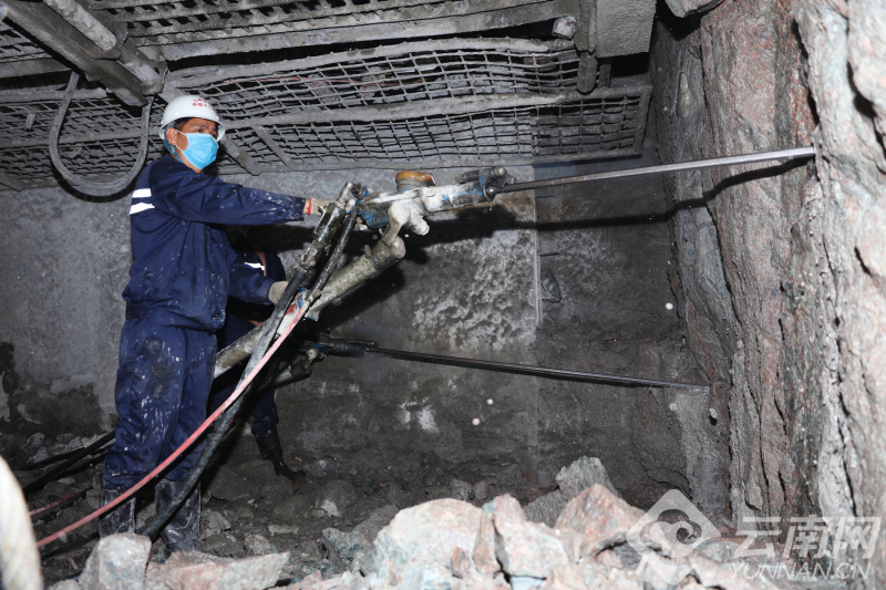 云南网 社会频道 云南看点 正文  "中老昆万铁路玉磨段共有隧道93座