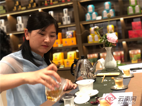 大益华侨城普洱茶体验馆在昆开业 记者 韩成圆 摄