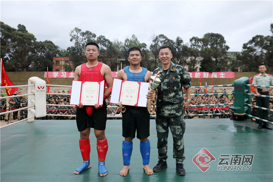 武警云南总队机动第一支队举办第三届"铁拳杯"搏击竞赛侧记