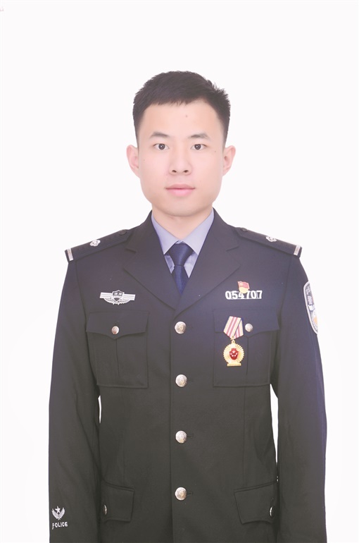 肖明救人是警察的天职