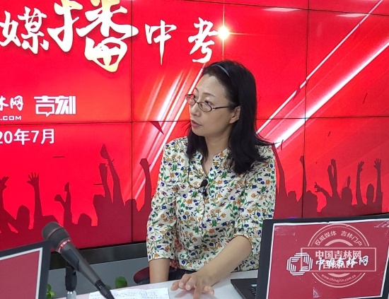 如何写出高分中考作文作文与考试初中版主编钟平告诉你tips和雷区