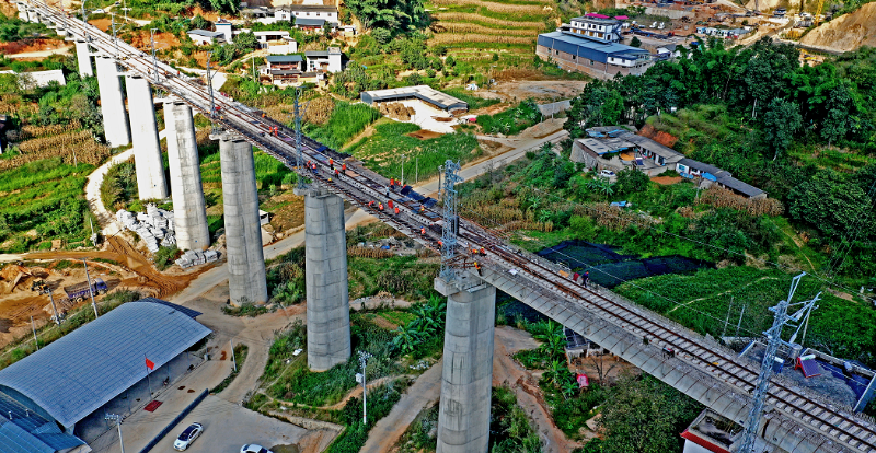 百年铁路今朝圆梦丨不负山河浩荡百年梦圆佤山写在大临铁路通车之际