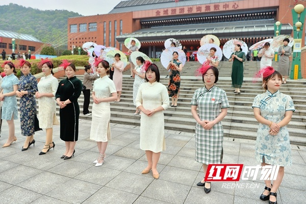 獻禮建黨100週年韶山舉辦紅歌快閃系列主題活動