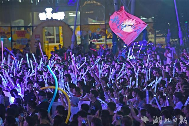 电音唤醒激情夏夜组图