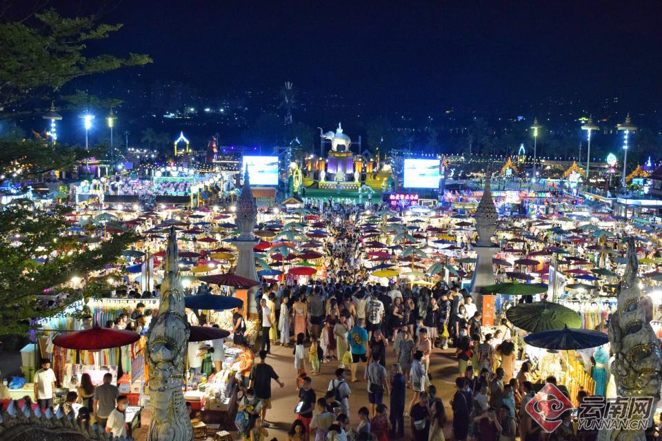 【组图】云南西双版纳湄公河星光夜市灯火璀璨_云南网