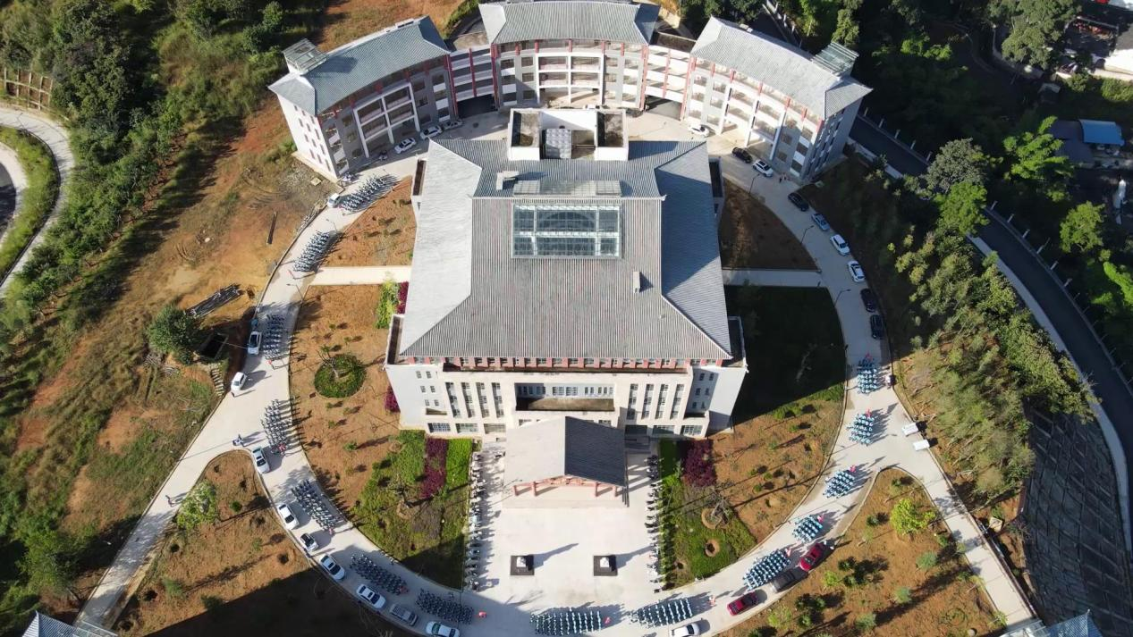 聚焦云南县域教育施甸县第一完全中学百年一中育德树风