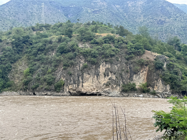 中国(云南)探险旅游发展大会暨探险旅游系列活动在怒江开幕
