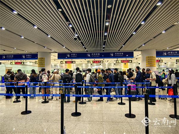 从国门到远方，昆明边检护航跨国旅游畅行无界