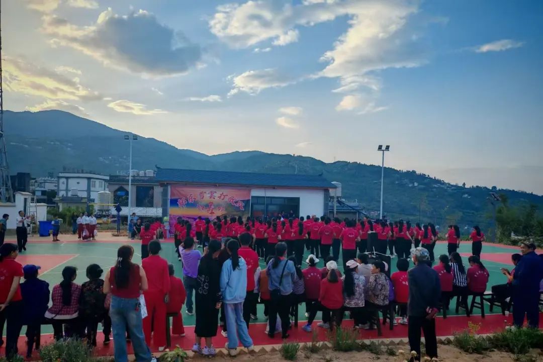 临沧临翔区邦东乡邦包村：古茶乡里文明花开