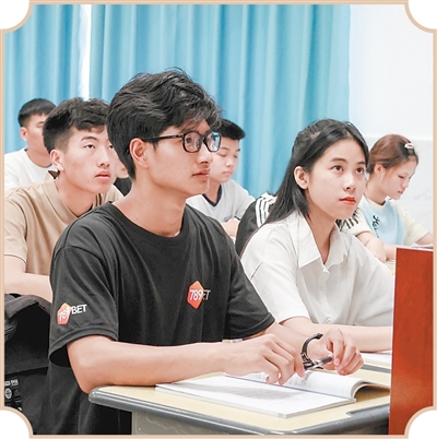 《人民日报》整版关注云南河口县:边民常来往,中越情更深