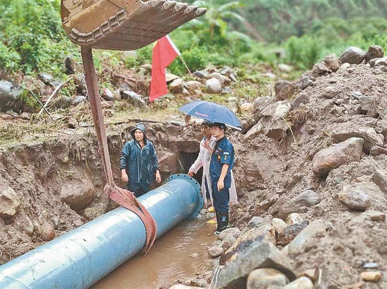 守护千家万户“幸福水”——记云南省劳动模范张清明