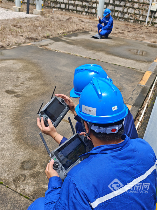 云南曲靖：无人机X光“空中体检” 电网线路缺陷“无所遁形”