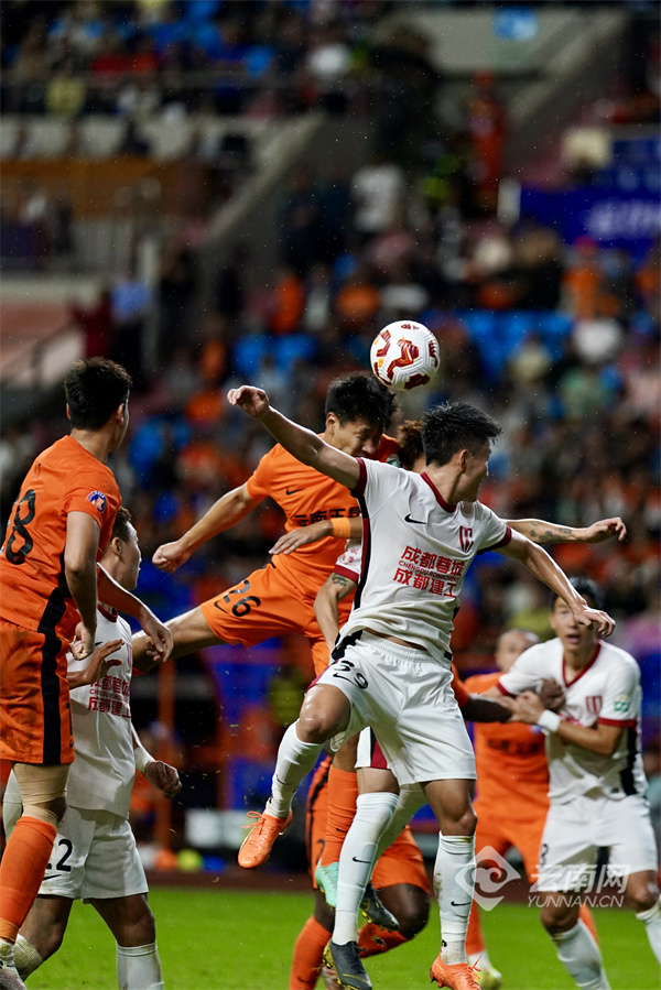 中超“西南德比”云南玉昆不敌成都蓉城