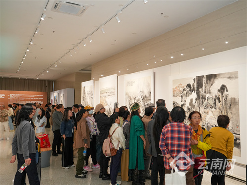 “水墨长江”云南山水画大展在昆明开幕